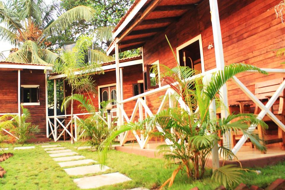 Boaty's Beach Cottage